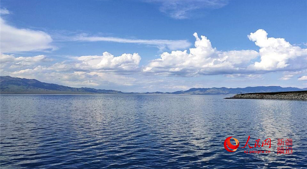“人民紅號-時光列車”第三站：“高原明珠”賽里木湖