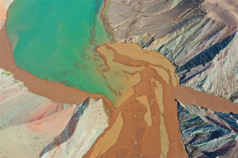 努爾加大峽谷——雨后俯瞰，如夢如幻