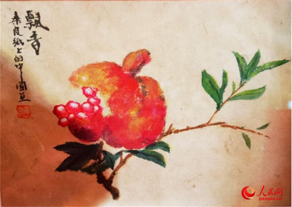 文化創意集市上作品展示。人民網記者 韓婷攝 