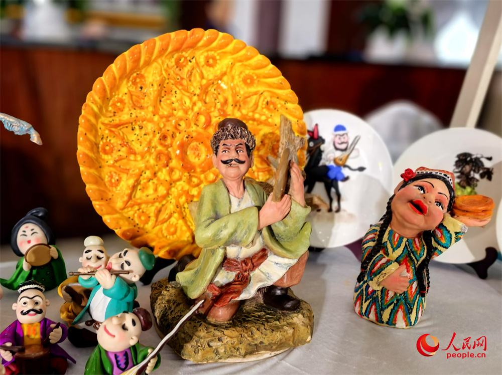 文化創意集市上作品展示。人民網記者 韓婷攝 